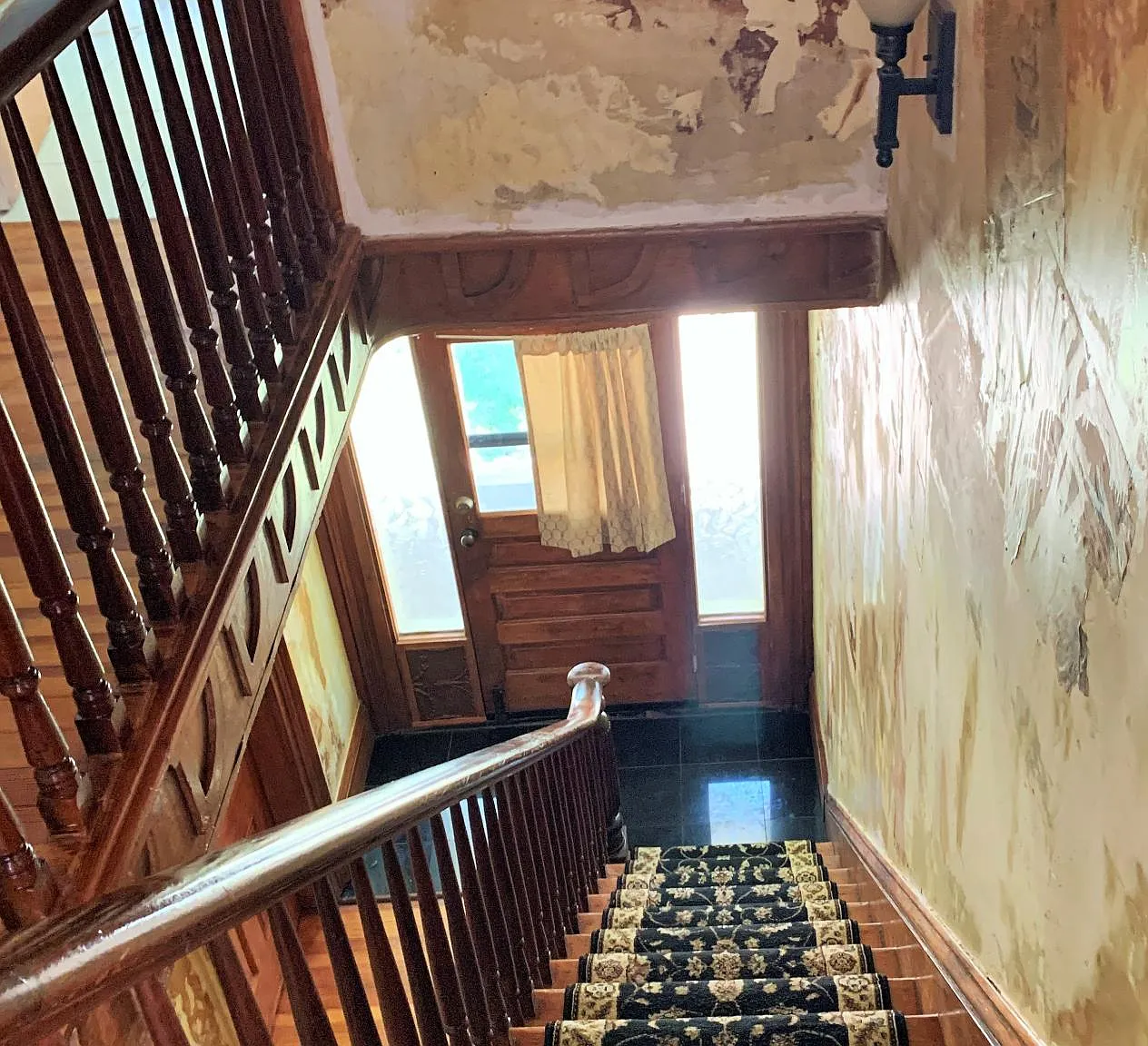 941 Rhode Island Street — Photo 3