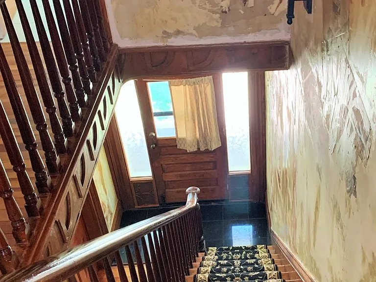 941 Rhode Island St — Photo 3