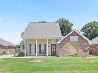 212 Shadowbrush Bnd, Lafayette, LA 70506