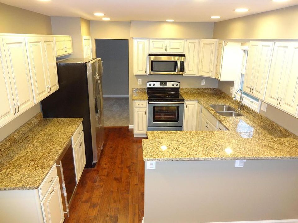 1st image of 12922 Coventry Ave NW
