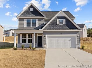 629 Southerland Peak Dr, Raeford, NC 28376