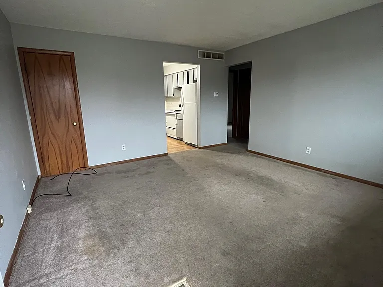 4050 Beckley Rd — Photo 1
