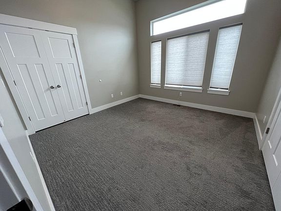 2nd bedroom upstairs