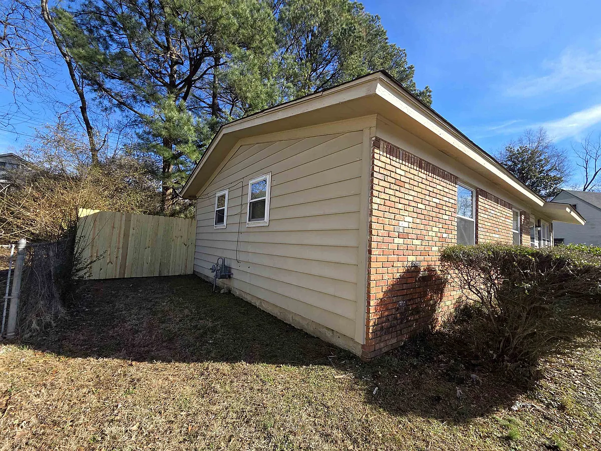 Building Photo - 4638 Appleville St