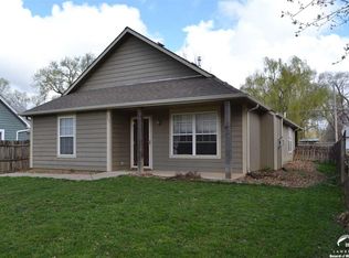 405 Perry St, Lawrence, KS 66044