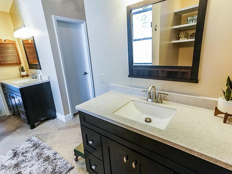 master bathroom, double sinks