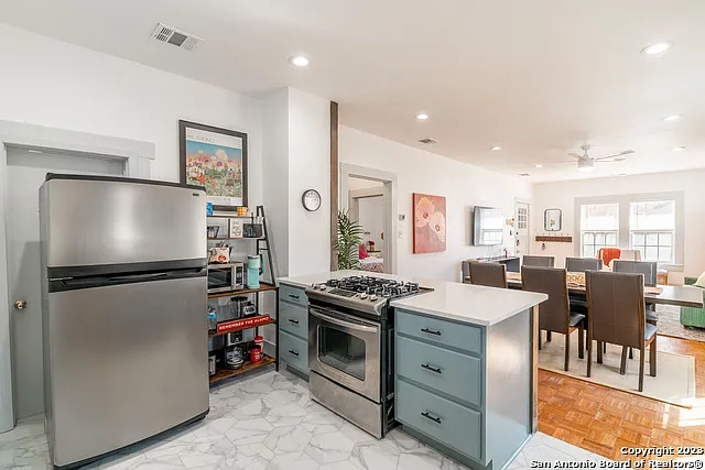 475 E French Pl — Photo 19