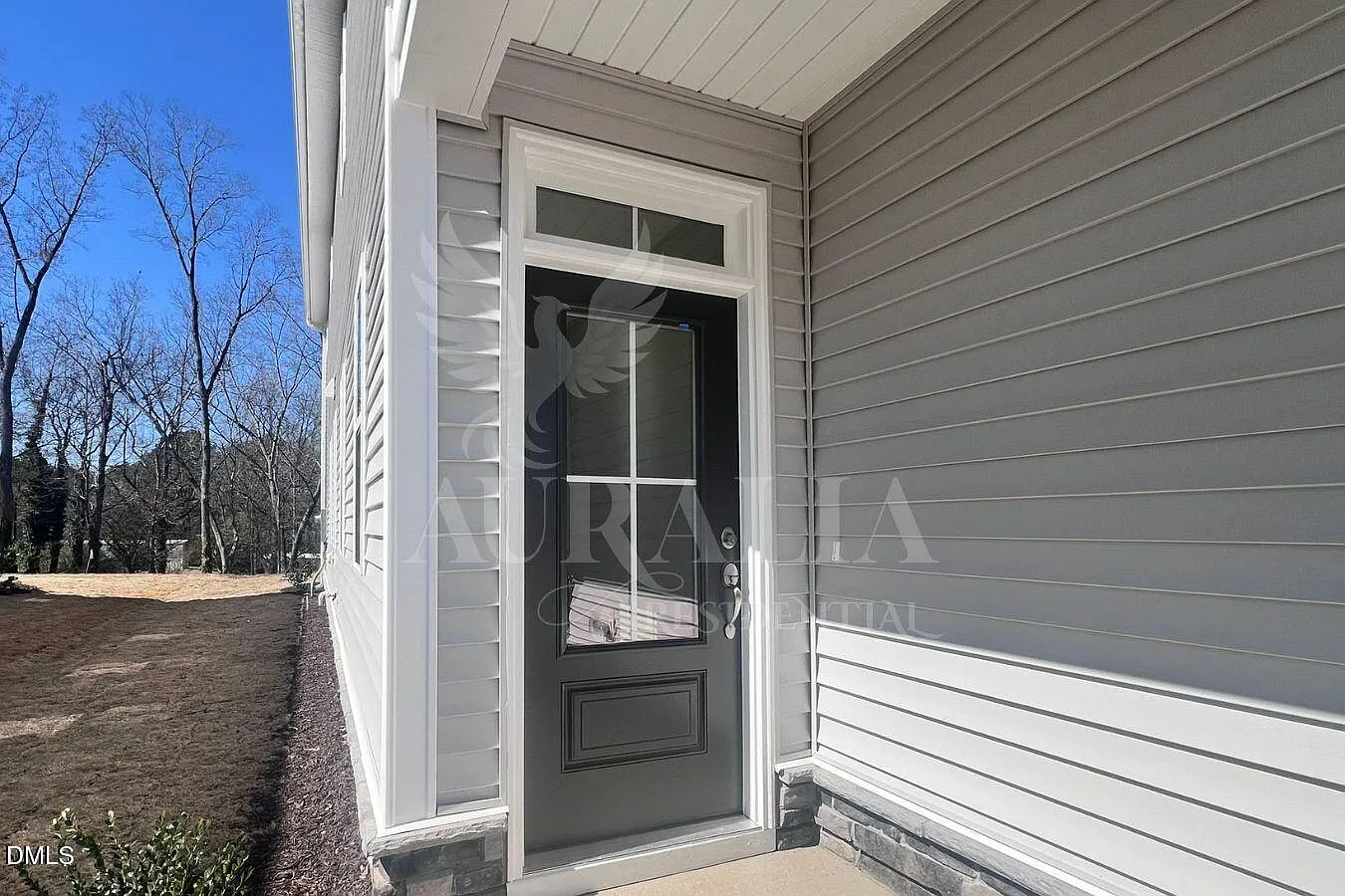 3 bed, 2.5 bath, 1931 sqft, $2,100 — Photo 3