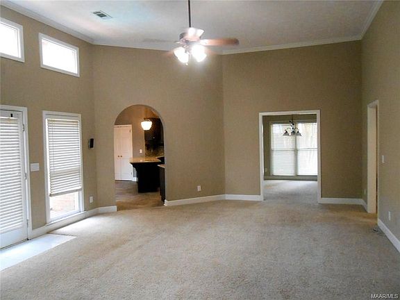 3rd image of 8731 Sturbridge Dr