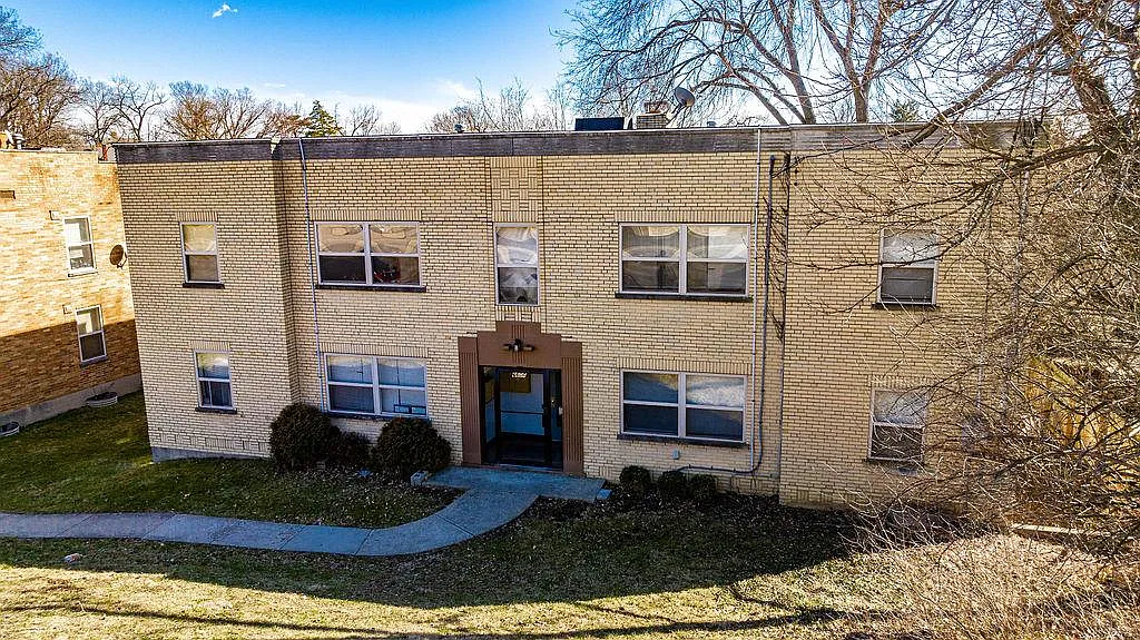 1 bed, 700 sqft, $875 — Photo 1