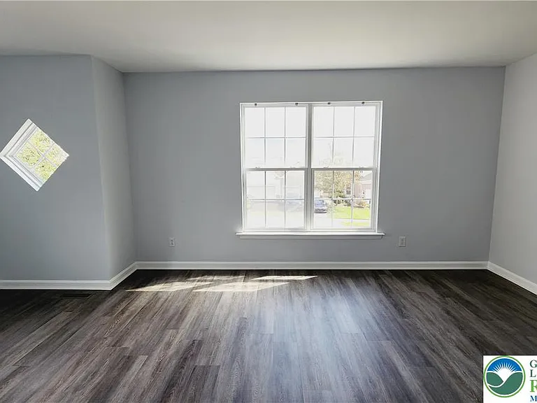 1816 Emerald Dr S — Photo 40