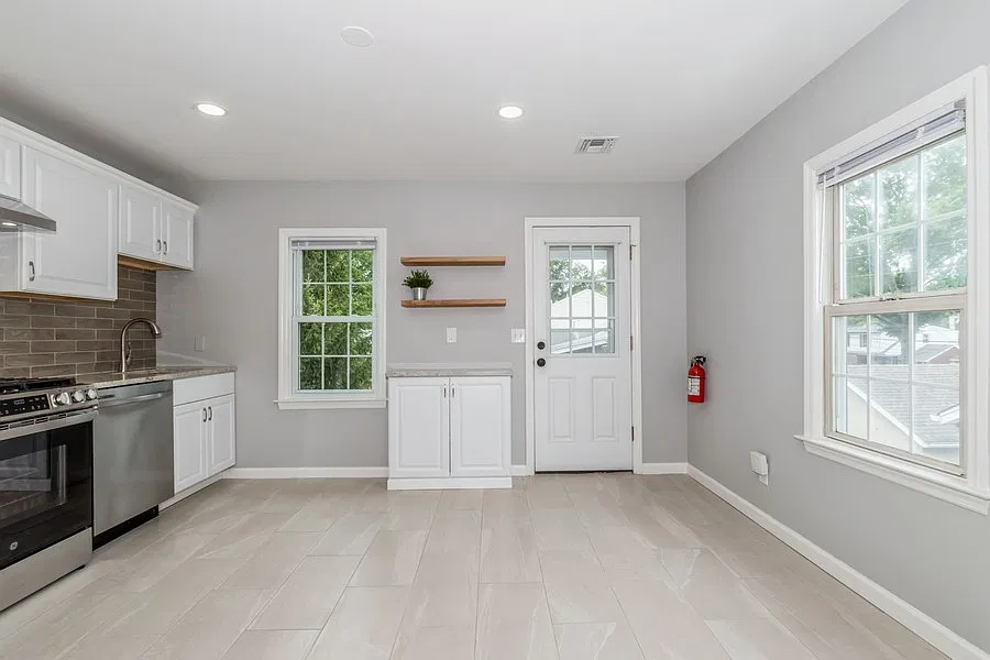 Gorgeous Brand New Kitchen!