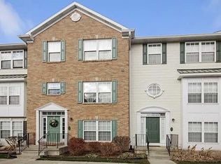 135 Clancey St, South Bend, IN 46637