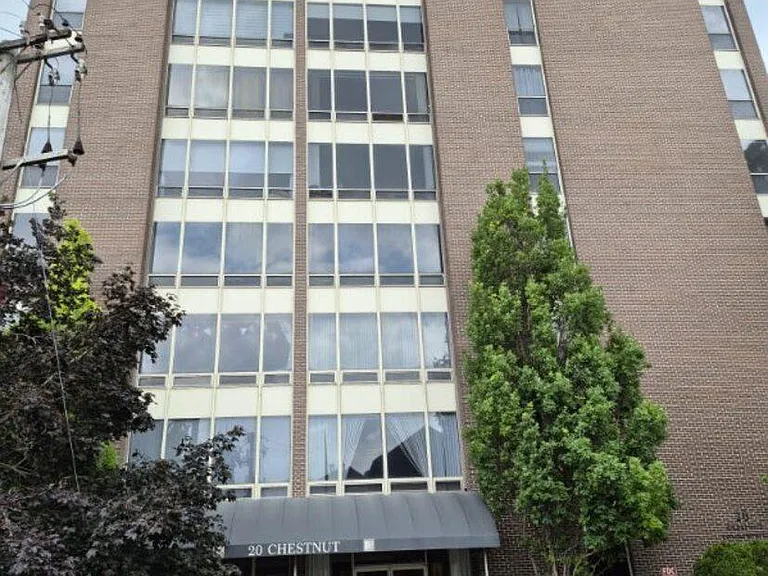 20 Chestnut St — Photo 1