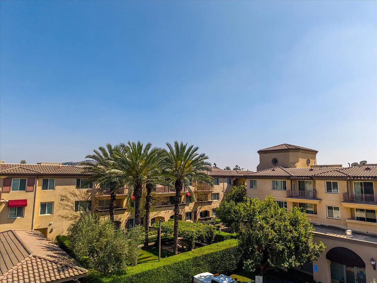 Glendora Park Place — Photo 4