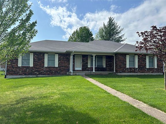 2nd image of 112 Alan Dr