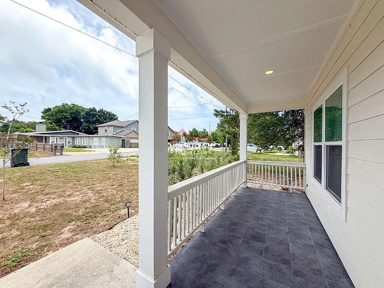 5841 Winifred Ave — Photo 38