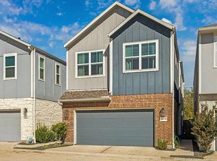 9804 Rugged Oaks Dr, Houston, TX 77080