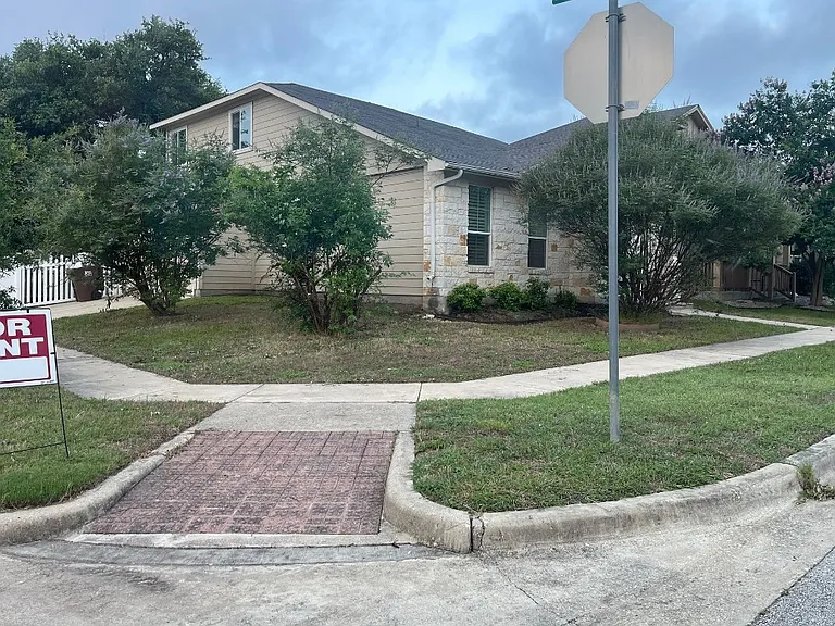 1509 Rices Crossing Ln — Photo 2