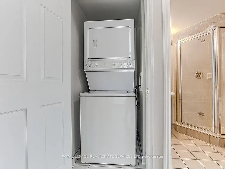 5500 Yonge St #808 — Photo 20