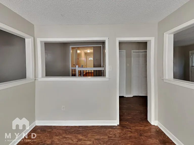 2406 Jenwood St — Photo 8