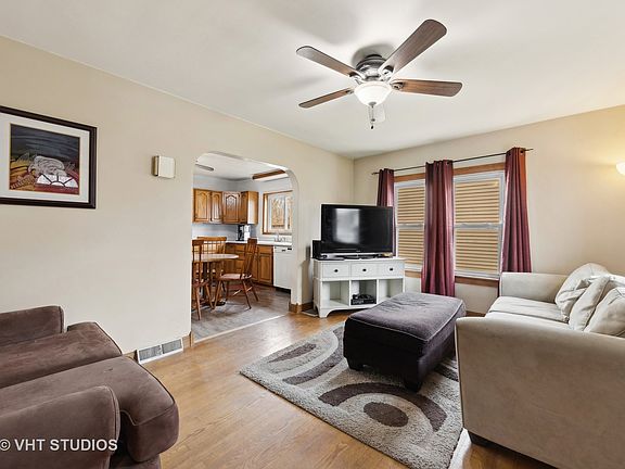 3rd image of 4109 N Park St