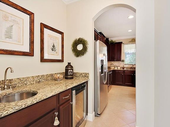 5th image of 4037 Alcott Cir
