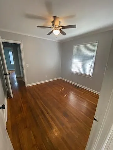 122 Shamrock Ave — Photo 2