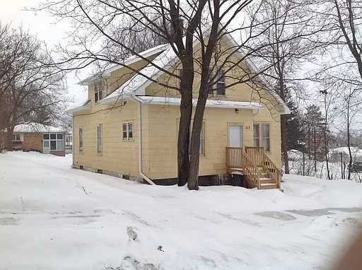 317 S 8th Ave — Photo 16