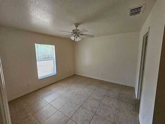 5th image of 531 NE 28th Ave APT 100