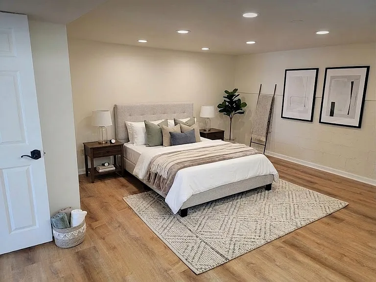 3rd bedroom -virtually staged