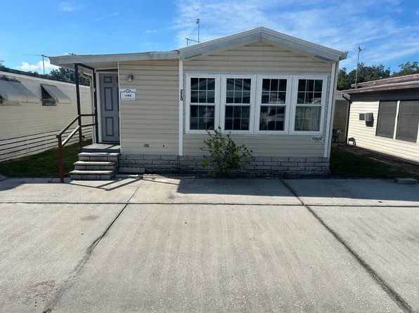 37618 Crimson Ln #220, Zephyrhills, FL 33541