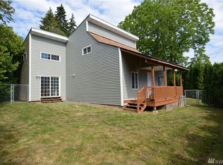 3518 Columbia Heights Rd, Longview, WA 98632