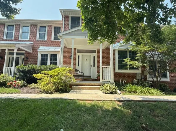 22 Iron Mill Garth, Cockeysville, MD 21030