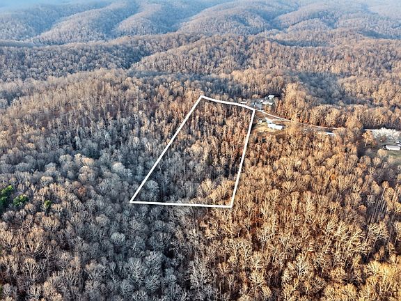 3rd image of 100 Waynoe Rd