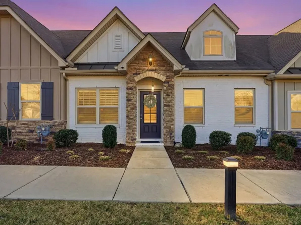 330 Madeira Pl, Gallatin, TN 37066