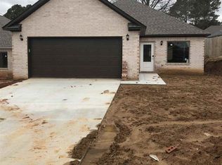 307 Wolf Den Dr, Jonesboro, AR 72405