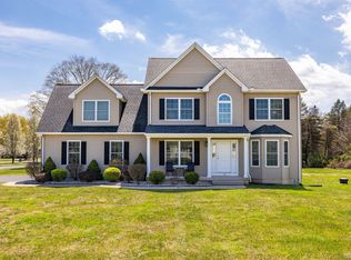 10 Meeting House Ln, Enfield, CT 06082