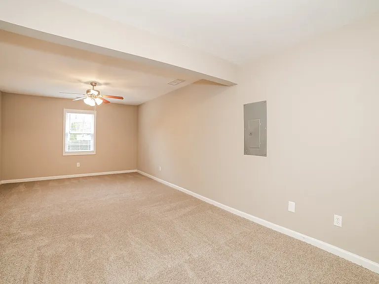 1118 Marina Ln — Photo 13