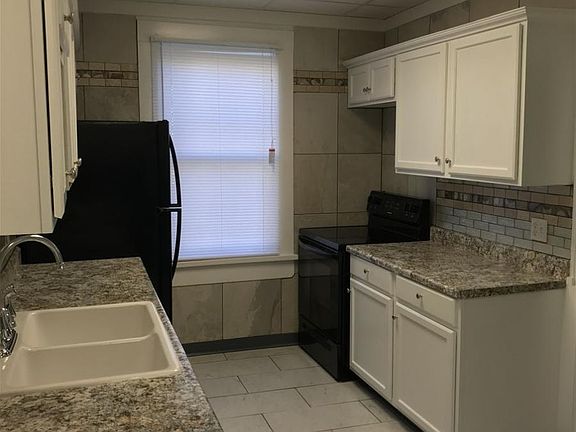 4th image of 1044 Dalzell St APT 2