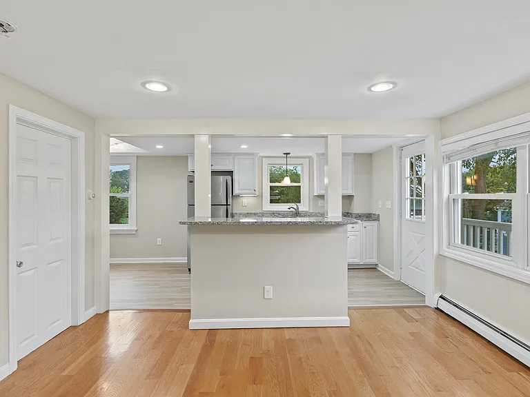 65 Hale St #2 — Photo 12