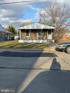 831 W 13th St, Front Royal, VA, 22630