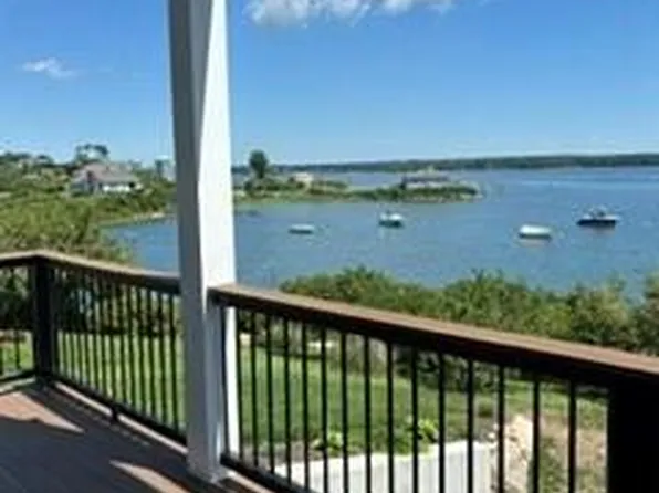 160 S Jerry Cove Rd, Wakefield, RI 02879