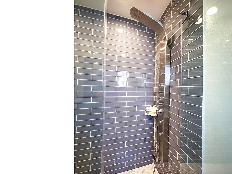 1120 Cymry Dr — Photo 20