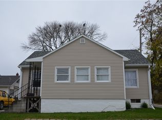 1541 Dean Ave, Des Moines, IA 50316