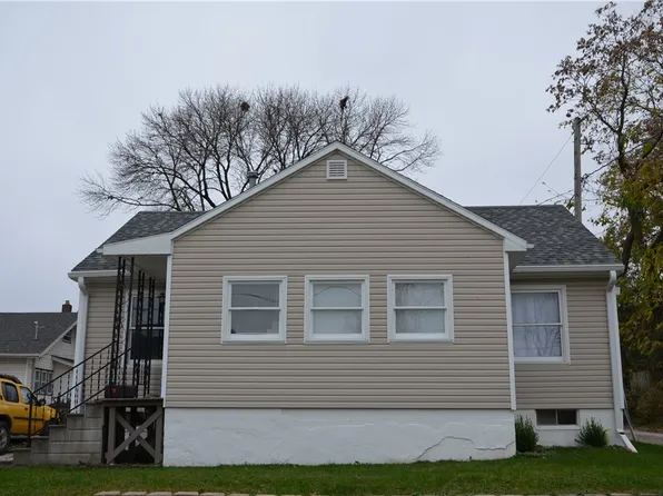 1541 Dean Ave, Des Moines, IA 50316