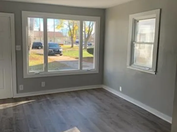 4829 N 53rd St, Milwaukee, WI 53218