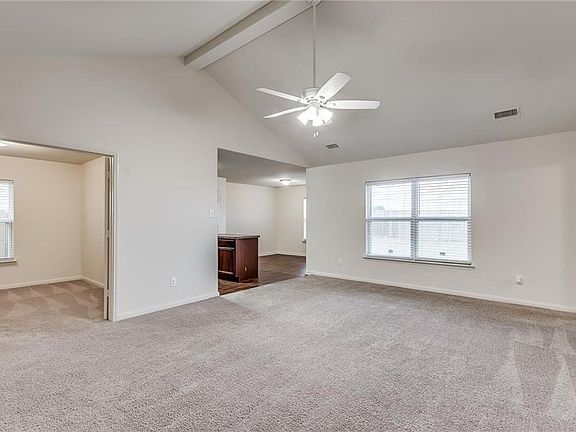 5th image of 1807 Clegg St