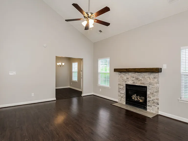 2108 Thorn Crest Dr — Photo 5