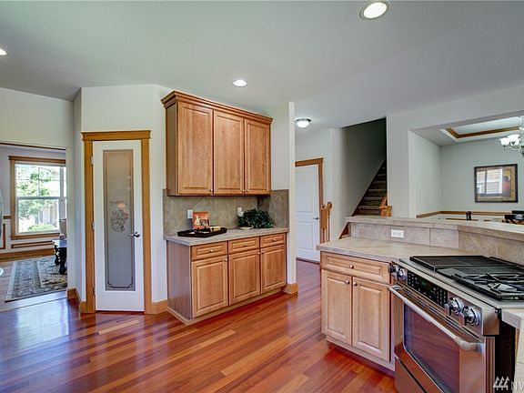 Open-Concept kitchen